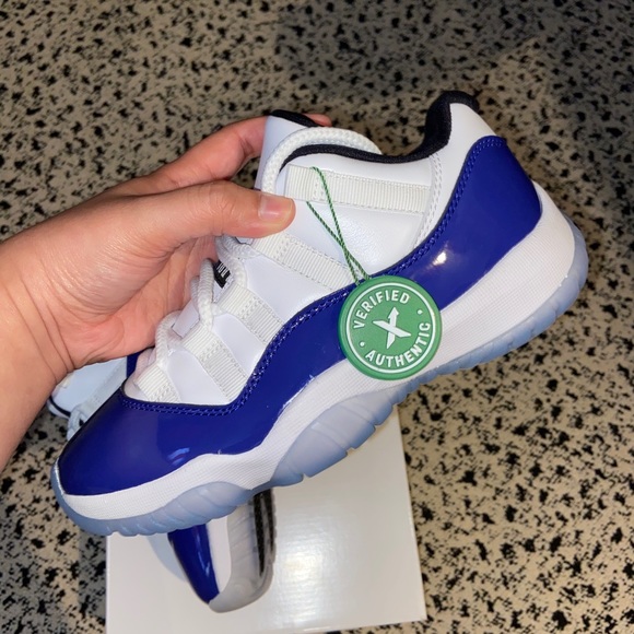 Brand New Air Jordan Retro 11 Low - Picture 5 of 12